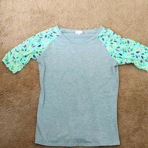 LuLaRoe Christy Shirt Size Medium